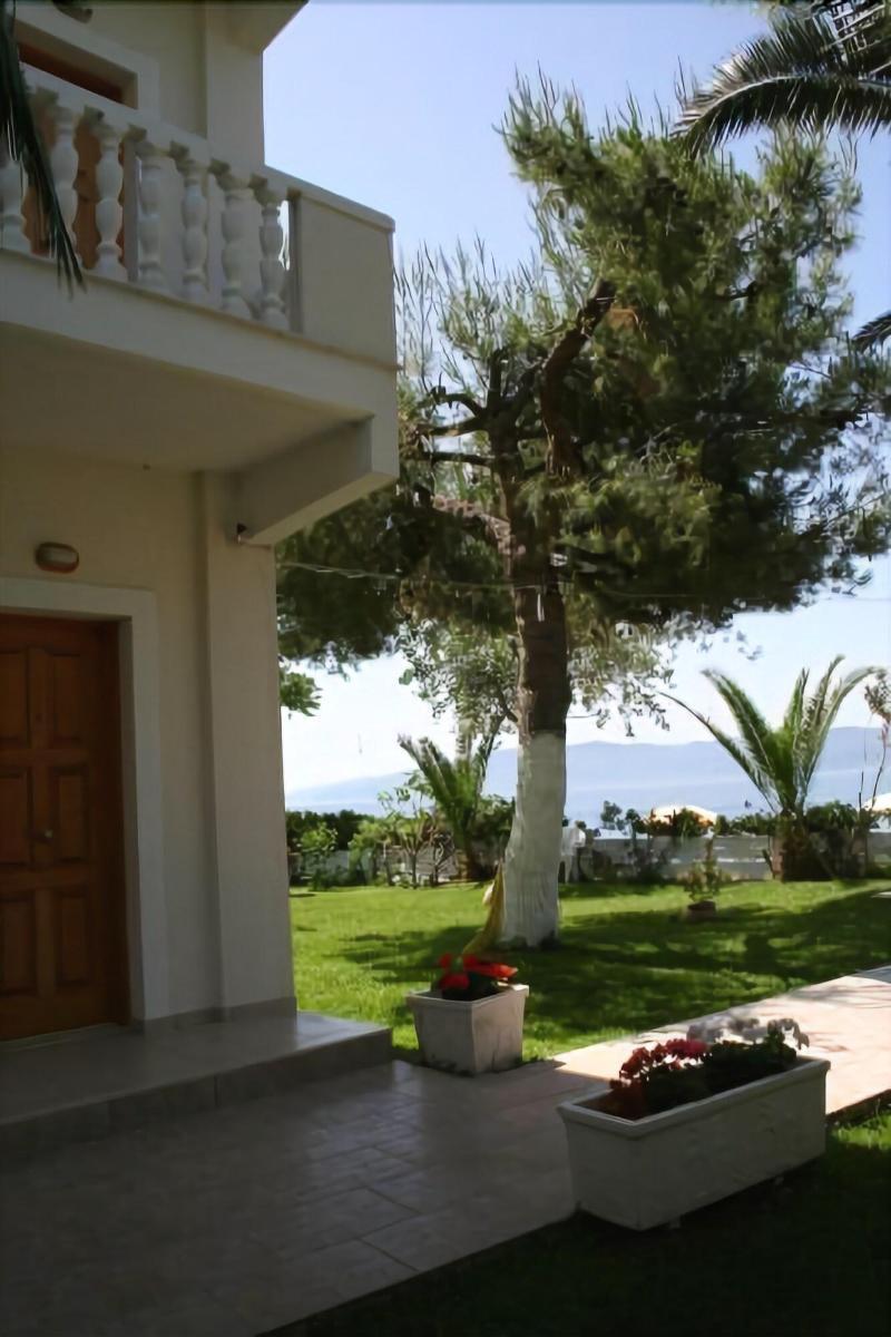 Posidonia Pension Amarynthos Exteriér fotografie
