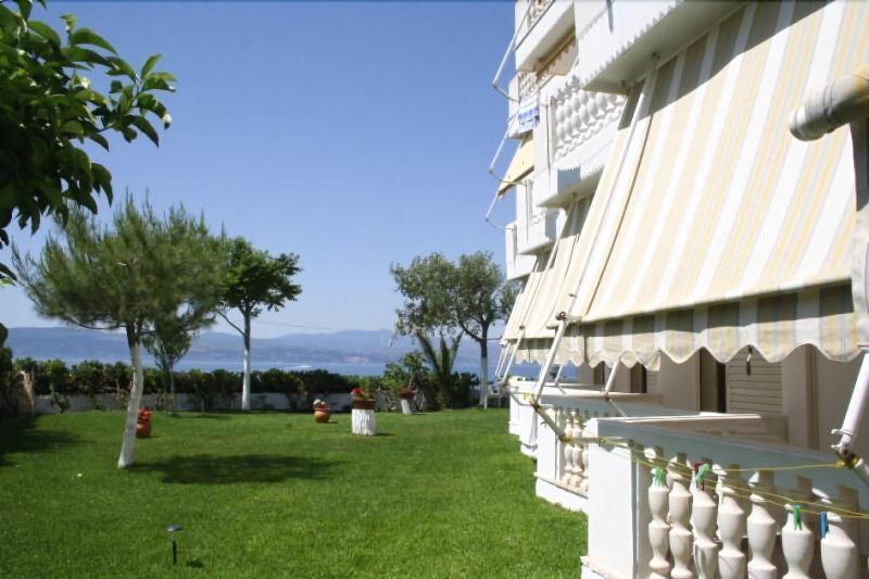 Posidonia Pension Amarynthos Exteriér fotografie