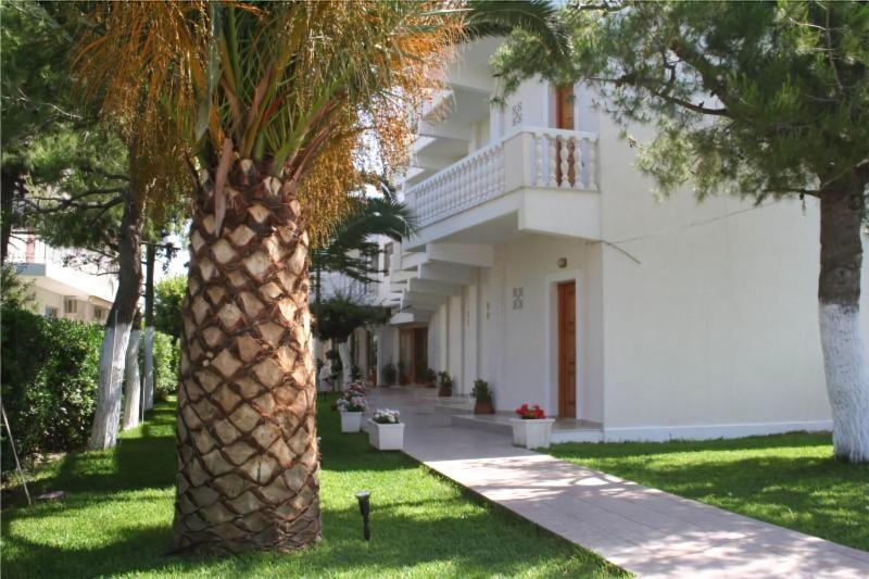 Posidonia Pension Amarynthos Exteriér fotografie