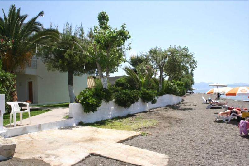 Posidonia Pension Amarynthos Exteriér fotografie
