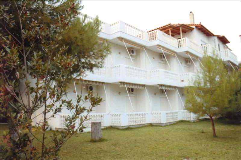 Posidonia Pension Amarynthos Exteriér fotografie