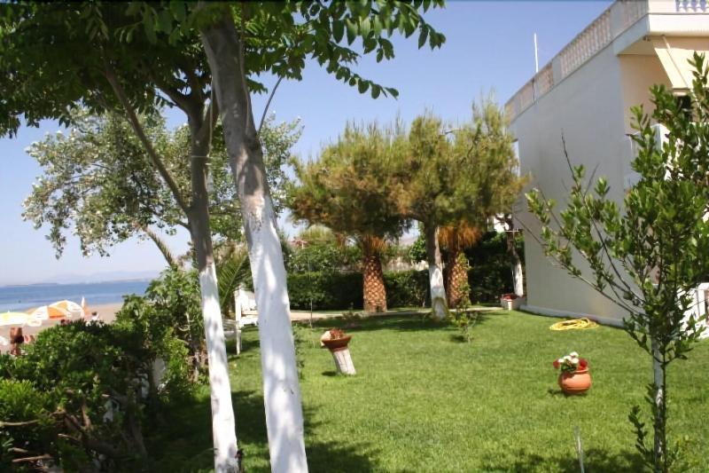 Posidonia Pension Amarynthos Exteriér fotografie