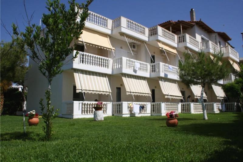 Posidonia Pension Amarynthos Exteriér fotografie