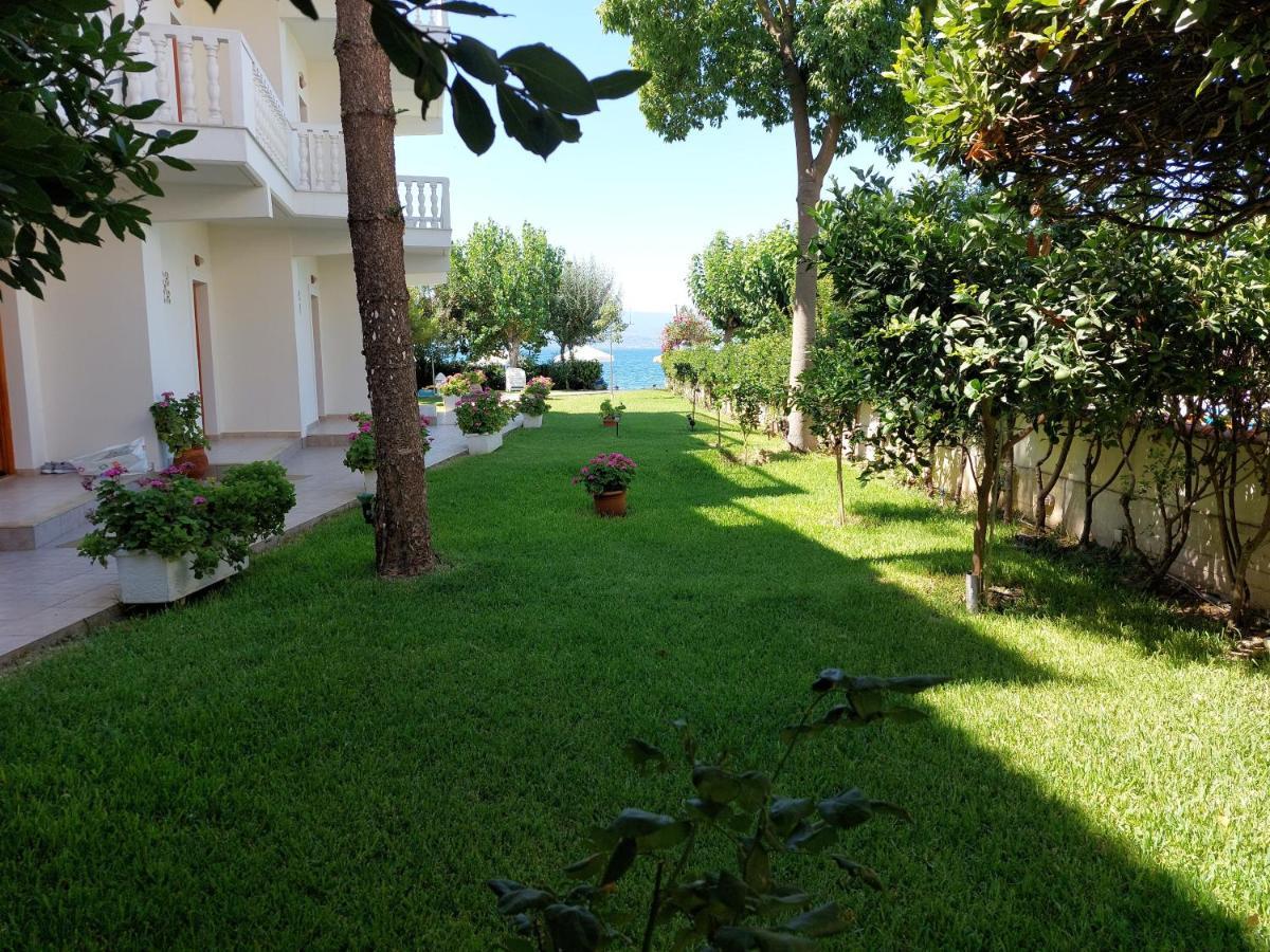Posidonia Pension Amarynthos Exteriér fotografie
