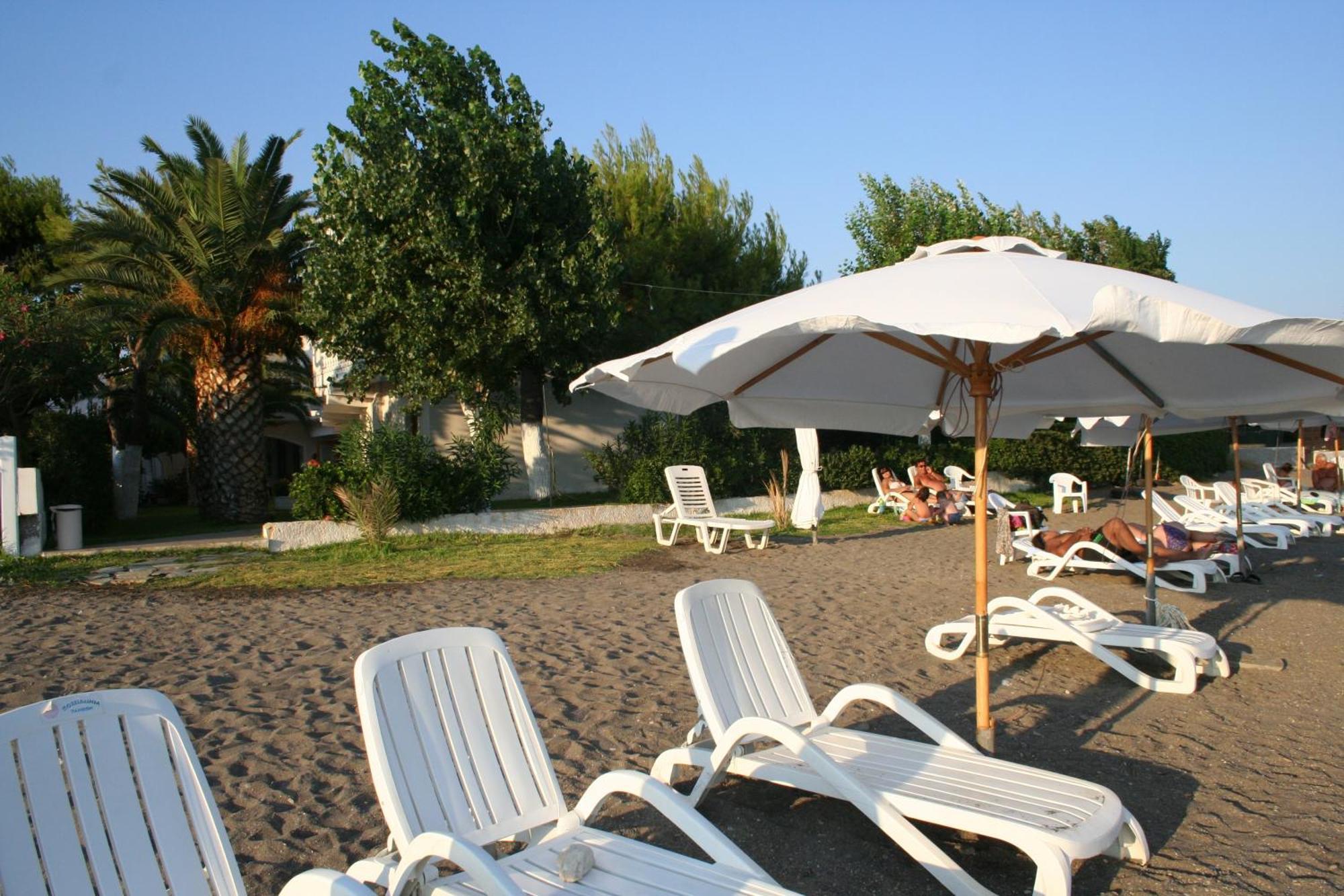 Posidonia Pension Amarynthos Exteriér fotografie