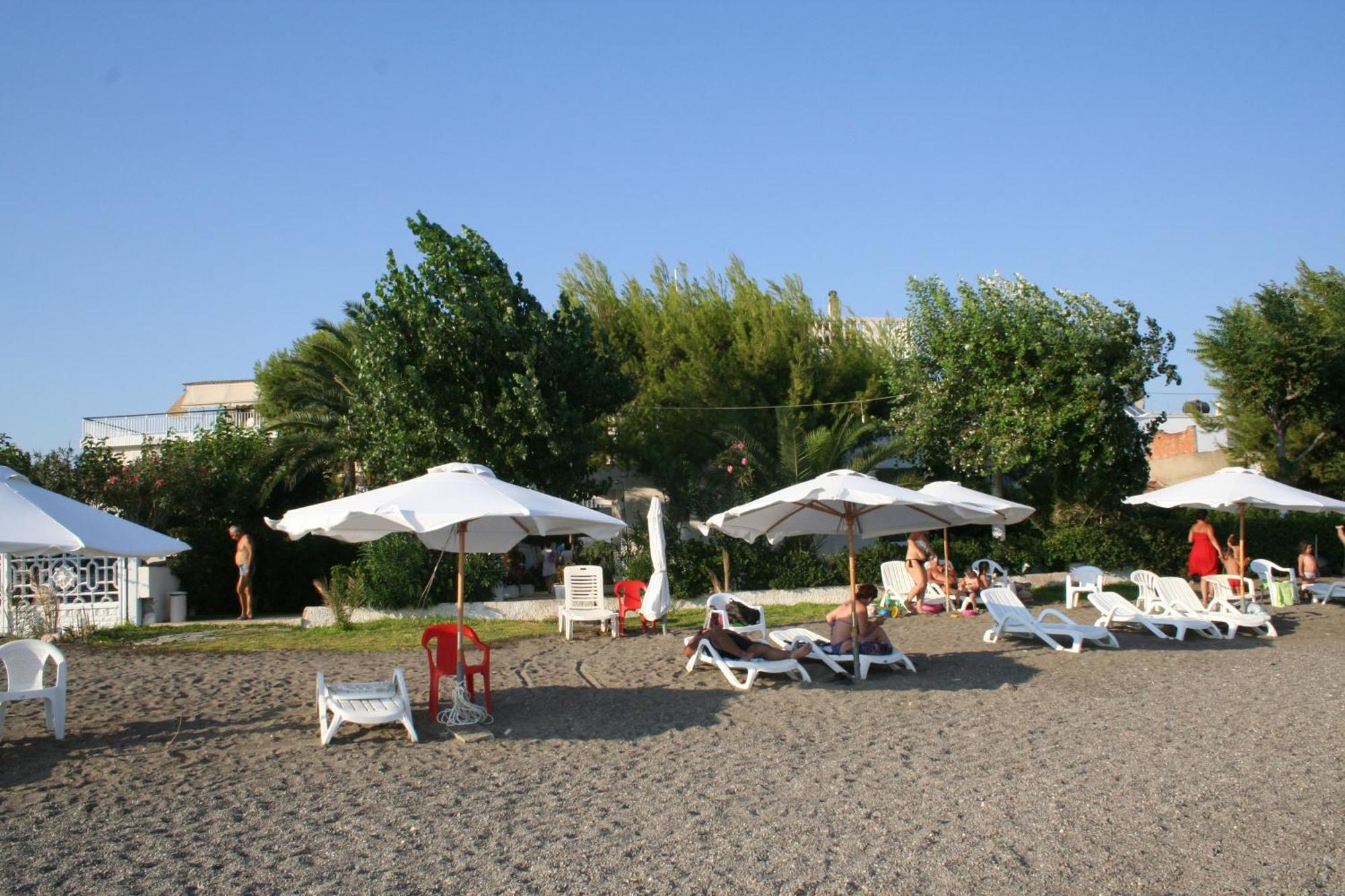 Posidonia Pension Amarynthos Exteriér fotografie