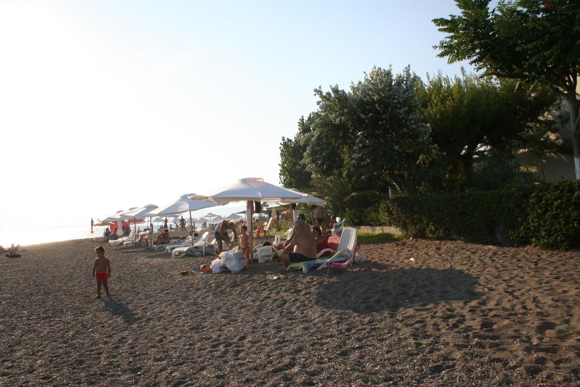 Posidonia Pension Amarynthos Exteriér fotografie