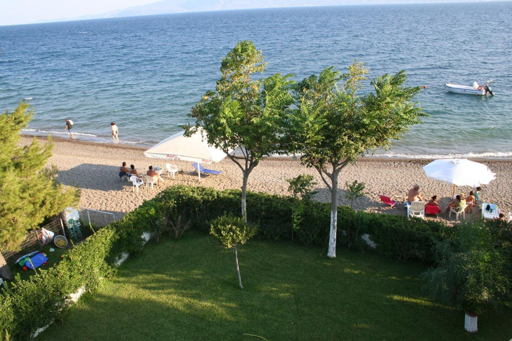 Posidonia Pension Amarynthos Exteriér fotografie