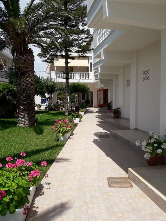 Posidonia Pension Amarynthos Exteriér fotografie